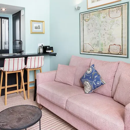 Apartment Pick A Flat's In Saint-germain Des Pres - Rue Paul Louis Courier